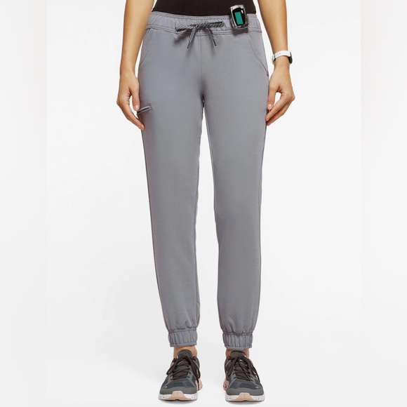 Jaanuu| Scrub Sets - Picture 3 of 5